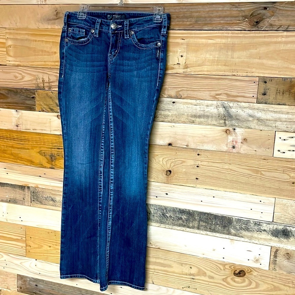 Silver Aiko Bootcut size W28xL33 medium wash stretchy low-rise jeans